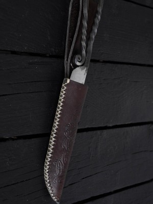 Leather knife sheats Sacs