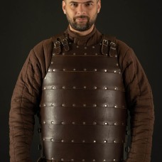 Be in style of the XIV century in leather brigandine!