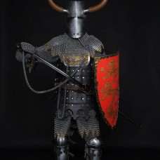 Medieval full armor of the XIII century - perfect battle mix!