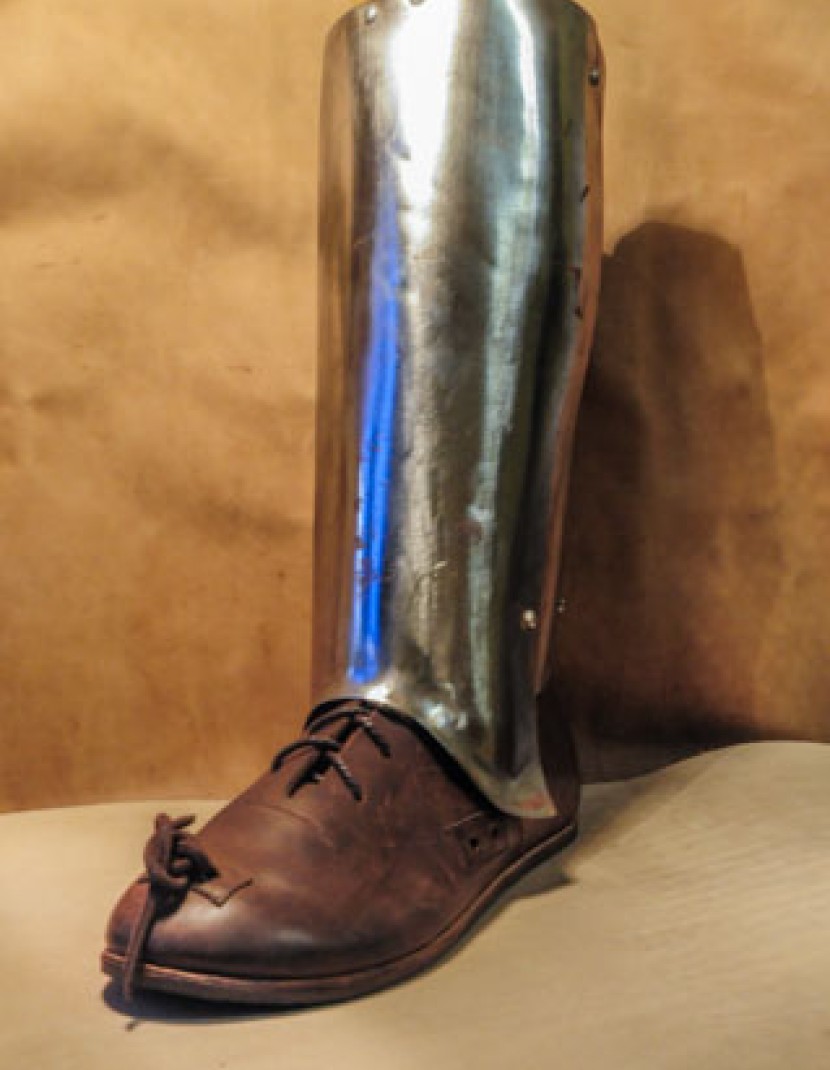 Medieval ankle boots with high lacing, 14th century photo made by Steel-mastery.com