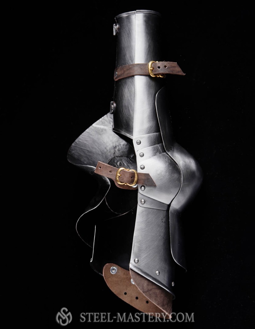 Milan-style arms plates with couter 1450-1485 years, a part of “Avant Armor” photo made by Steel-mastery.com