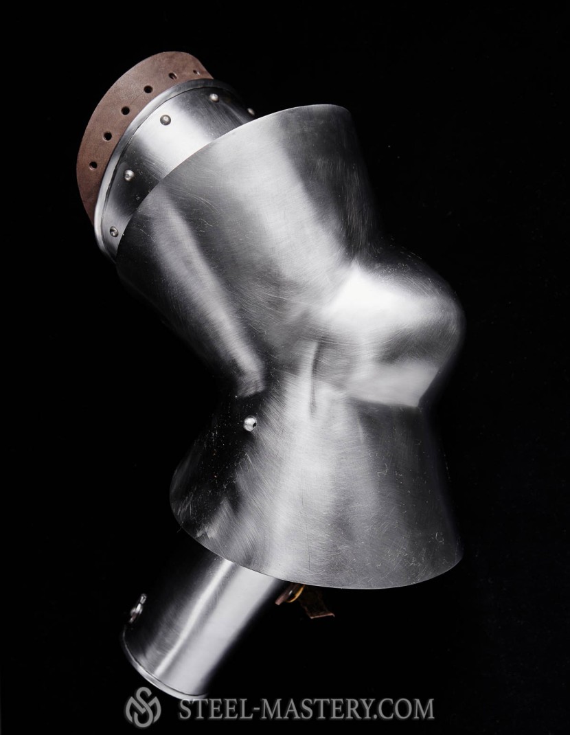 Milan-style arms plates with couter 1450-1485 years, a part of “Avant Armor” photo made by Steel-mastery.com
