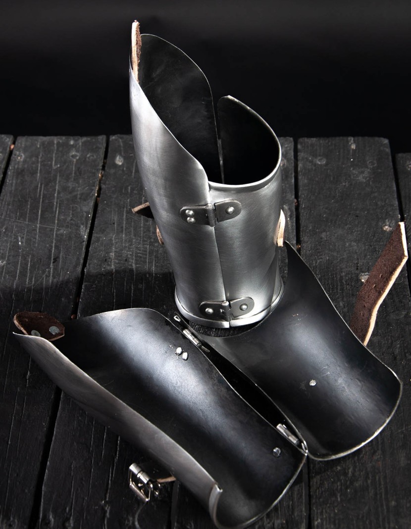 Medieval bracers, 1390-1430 years photo made by Steel-mastery.com