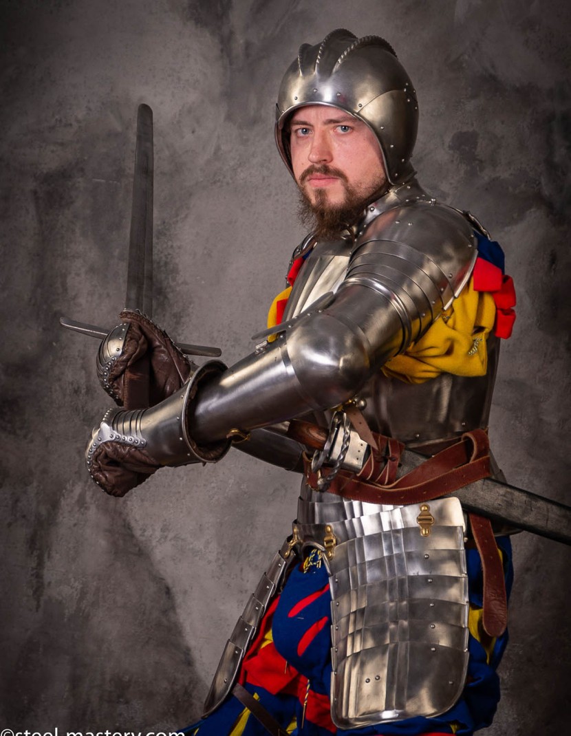 LANDSKNECHT PLATE ARMS AND SPAULDERS, XVI CENTURY photo made by Steel-mastery.com