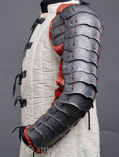Plate arms of Ming dynasty