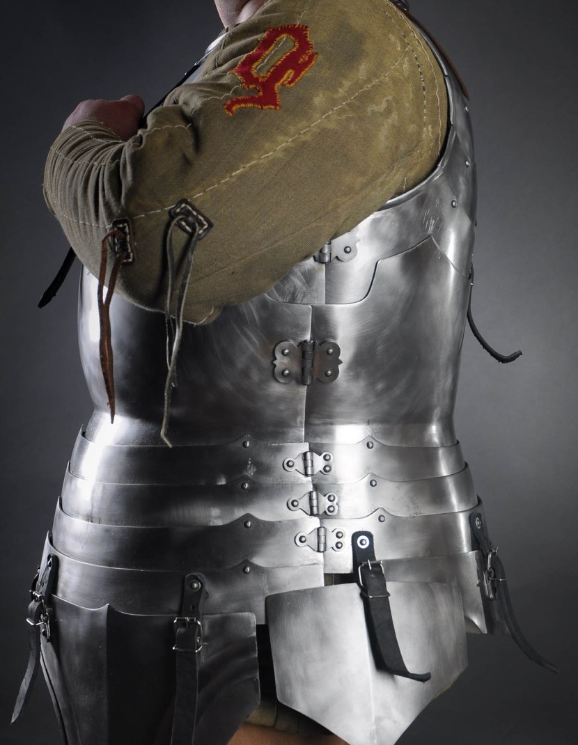 Milan-style cuirass 1450-1485 years, a part of "Avant Armour" photo made by Steel-mastery.com