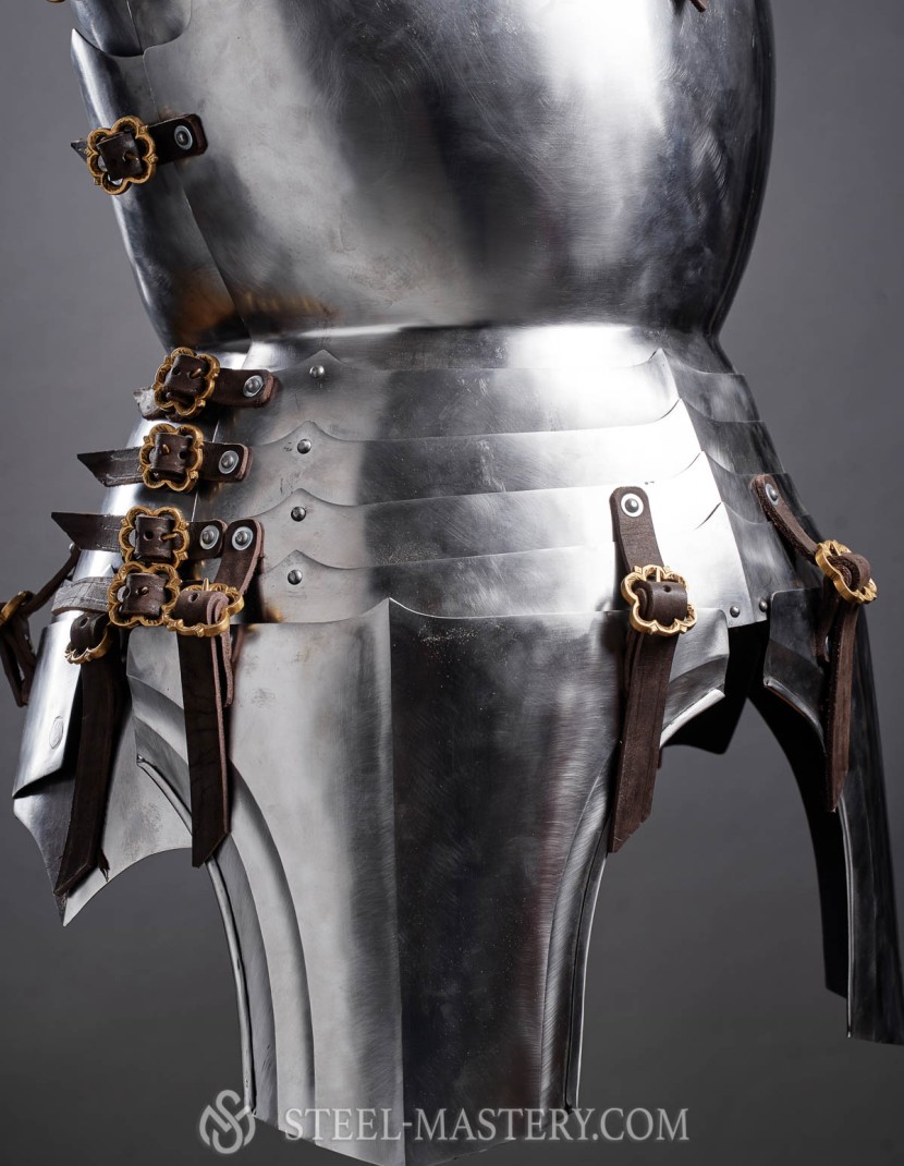 Milan-style cuirass 1450-1485 years, a part of "Avant Armour" photo made by Steel-mastery.com