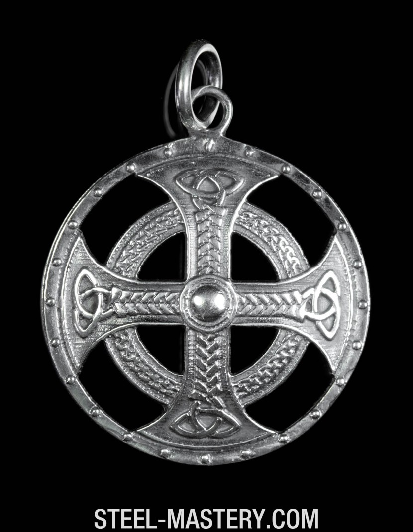 Celtic cross pendant -  oldest crosses-symbols photo made by Steel-mastery.com