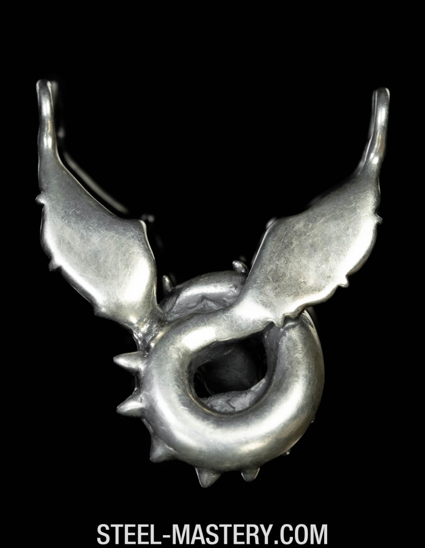 Sterling silver wyvern dragon pendant photo made by Steel-mastery.com