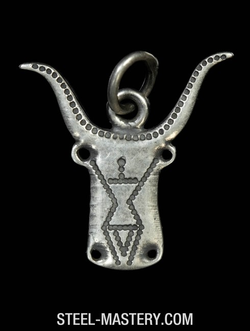 Female figure on the bull's head