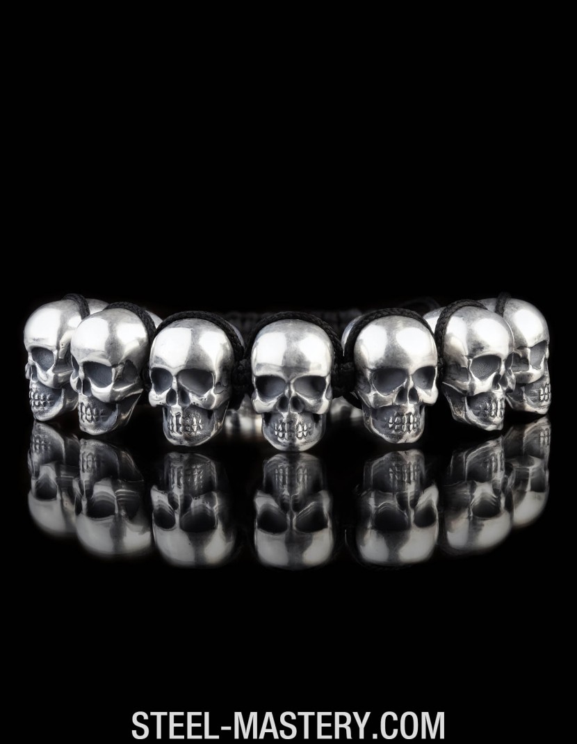 Skull bracelet photo made by Steel-mastery.com