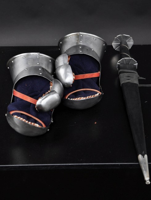 Milanese Style Gauntlets