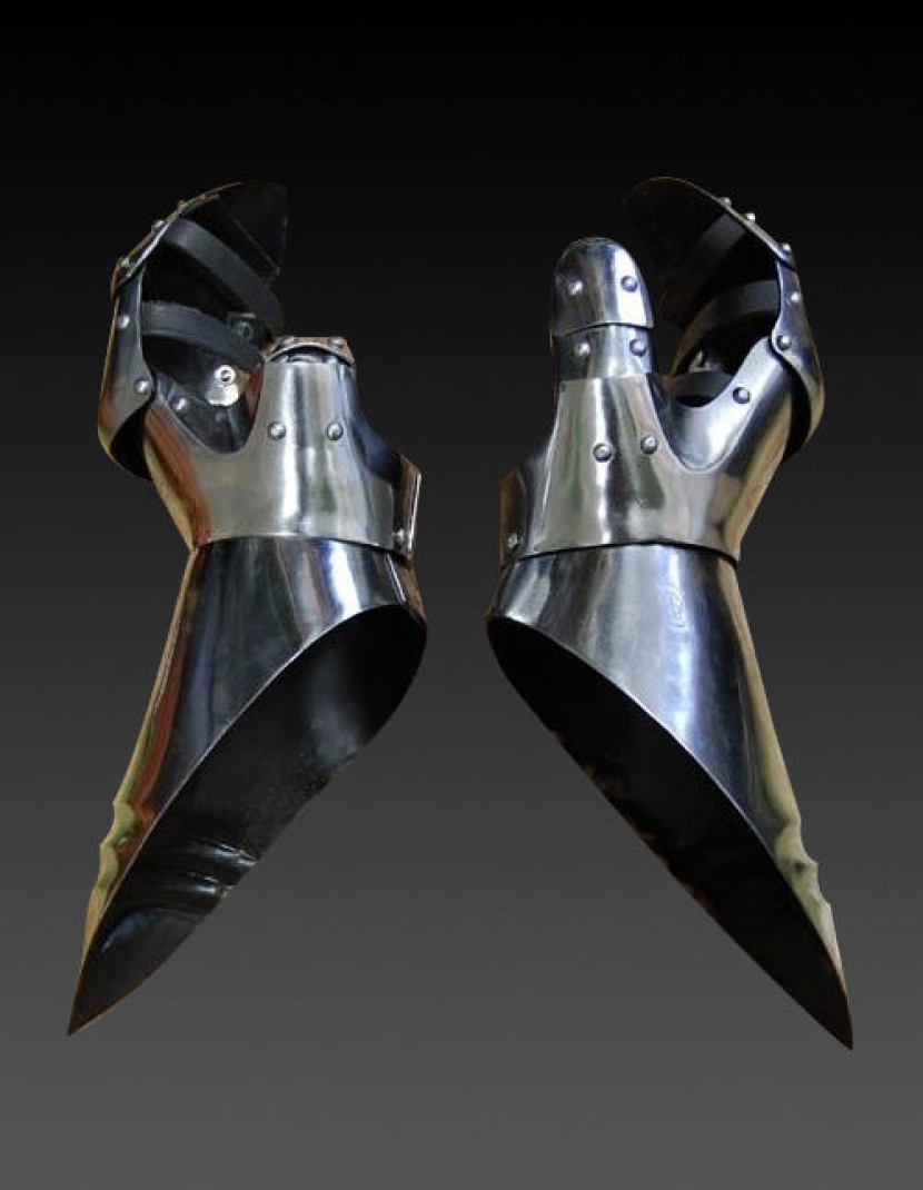 Gloves in the German style - the mid-15th century photo made by Steel-mastery.com