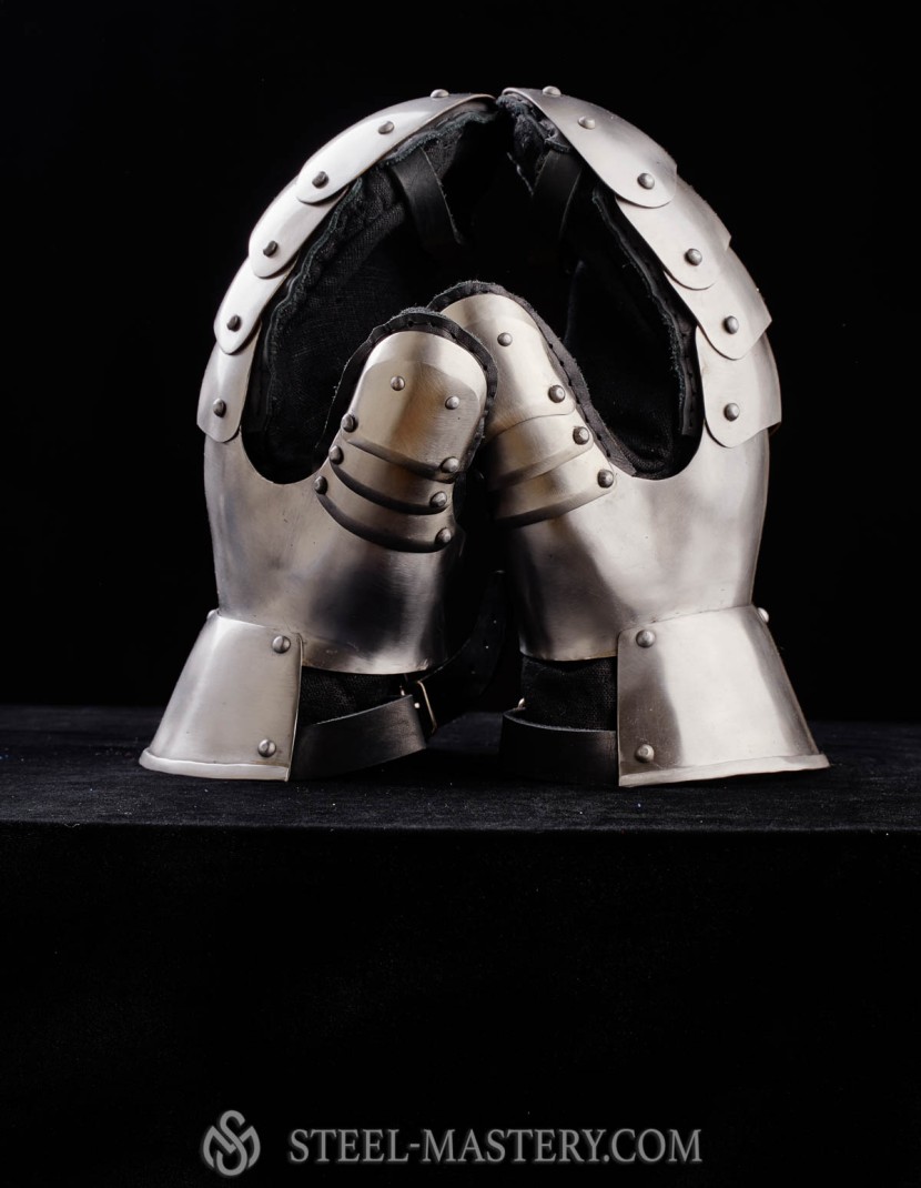 Plate gloves for modern sword fencing photo made by Steel-mastery.com