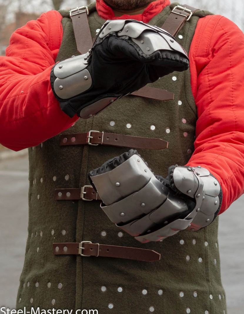 SCA STEEL GAUNTLETS photo made by Steel-mastery.com