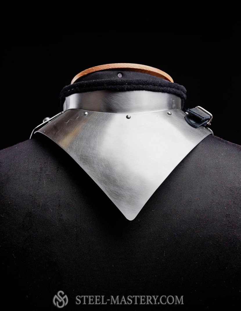 Gorget with front and back neck protection photo made by Steel-mastery.com