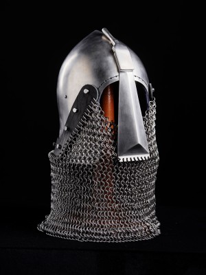 Helmet bascinet mid-14th century