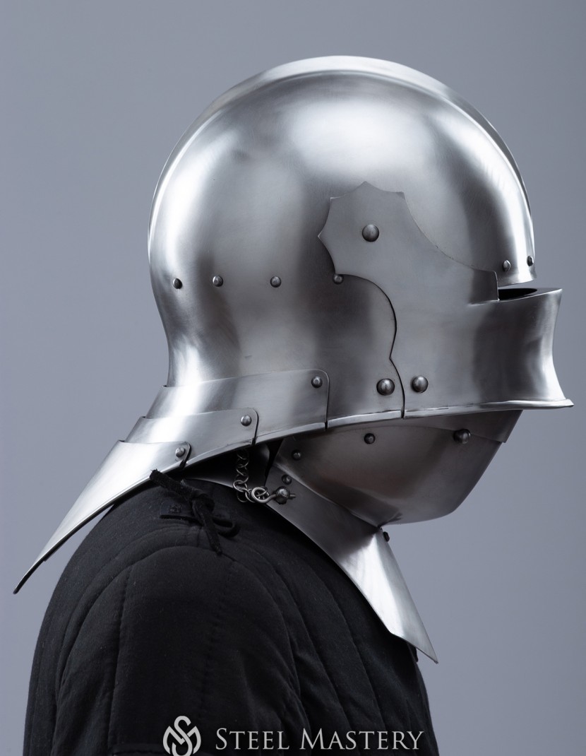 Visored french sallet with bevor - 15th century photo made by Steel-mastery.com