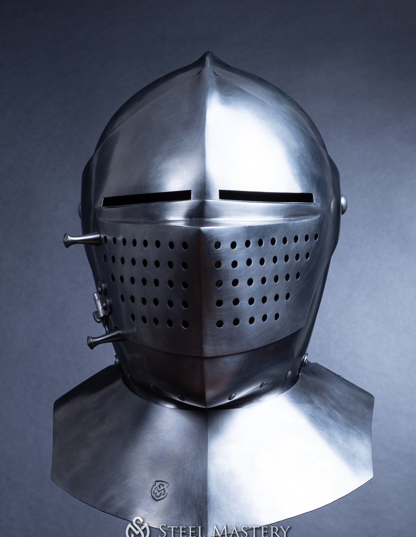 Armet (closed helmet) 15th-16th century photo made by Steel-mastery.com