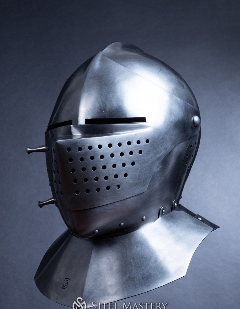 Armet (closed helmet) 15th-16th century photo made by Steel-mastery.com