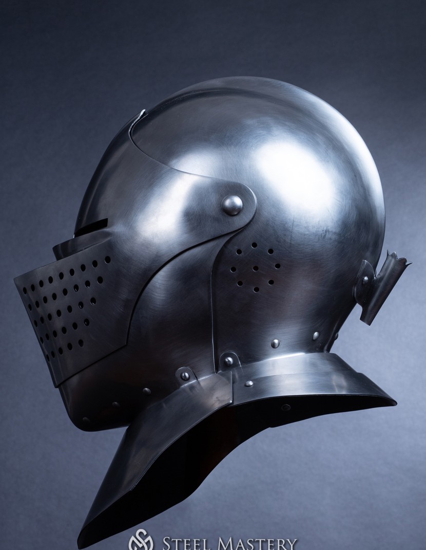 Armet (closed helmet) 15th-16th century photo made by Steel-mastery.com