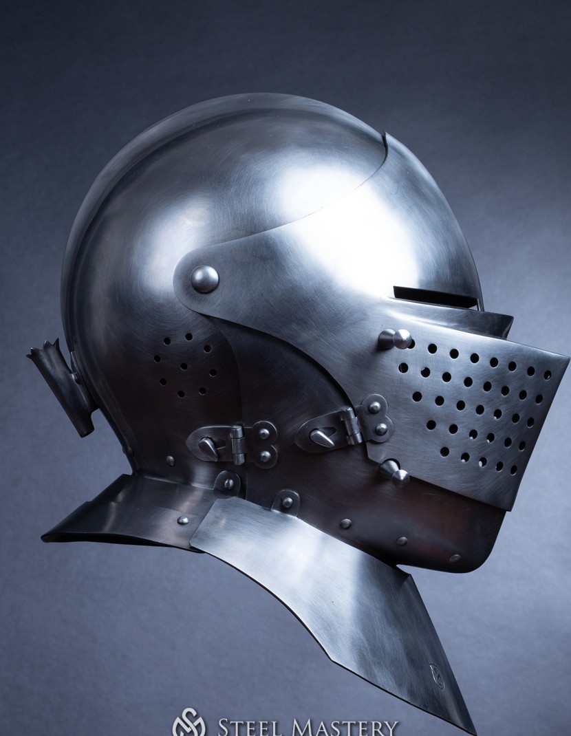 Armet (closed helmet) 15th-16th century photo made by Steel-mastery.com