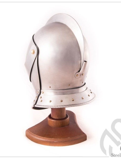 Armet closed helmet 16th century