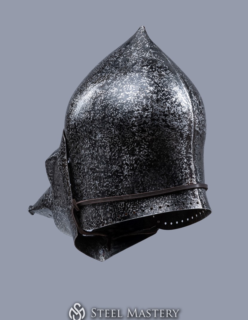 Bascinet hounskull, early XV century photo made by Steel-mastery.com