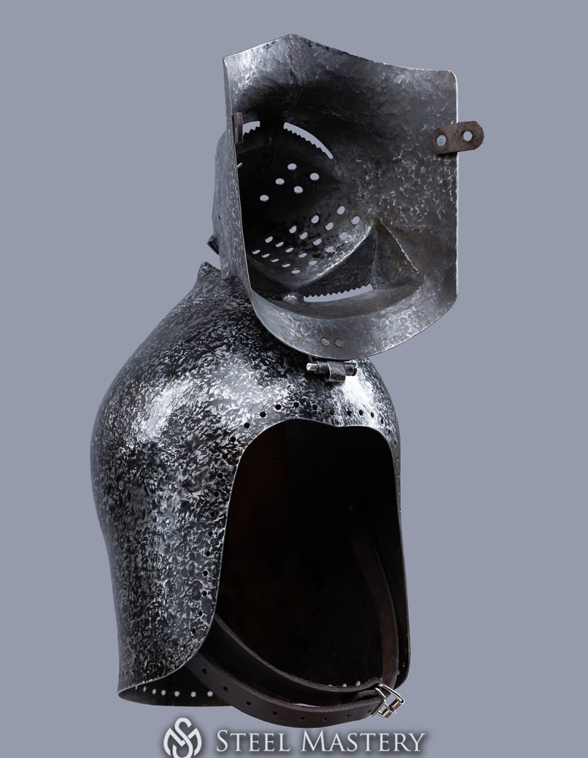 Bascinet hounskull, early XV century photo made by Steel-mastery.com