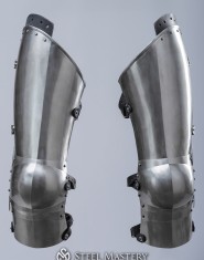 Plate legs late 14th - early 15th century