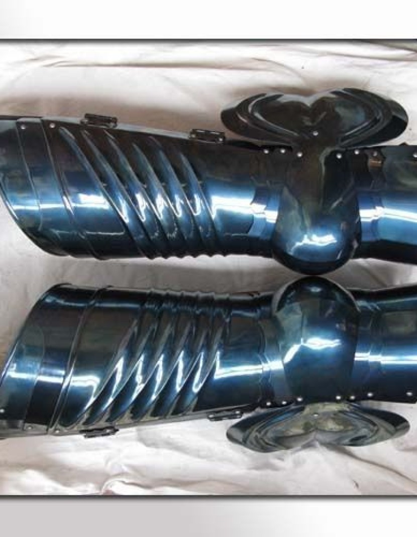 English gothic legs late 15th century photo made by Steel-mastery.com