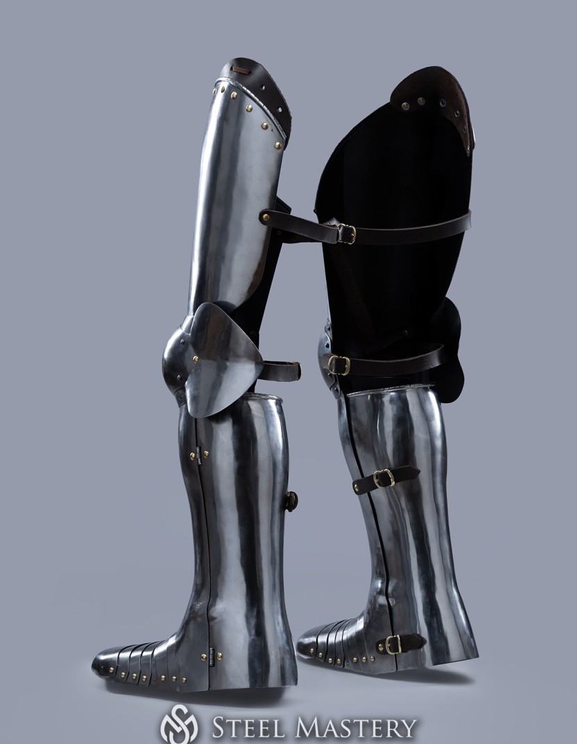 Full plate legs, part of full plate armor (garniture) of George Clifford, end of the XVI century  photo made by Steel-mastery.com