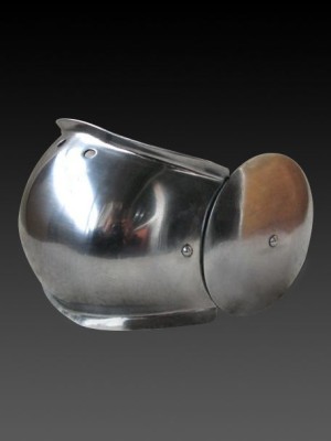 Knee cap with plain rondel