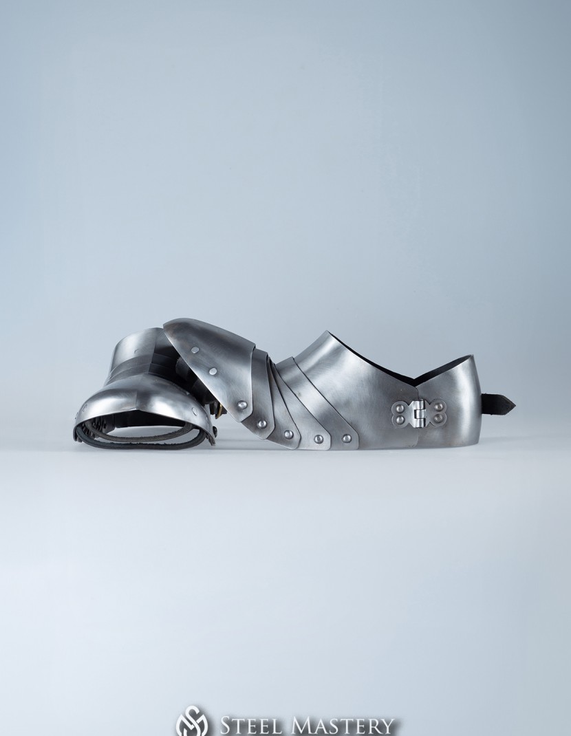 Milanese blunt toe sabatons, 1450-1485 years photo made by Steel-mastery.com