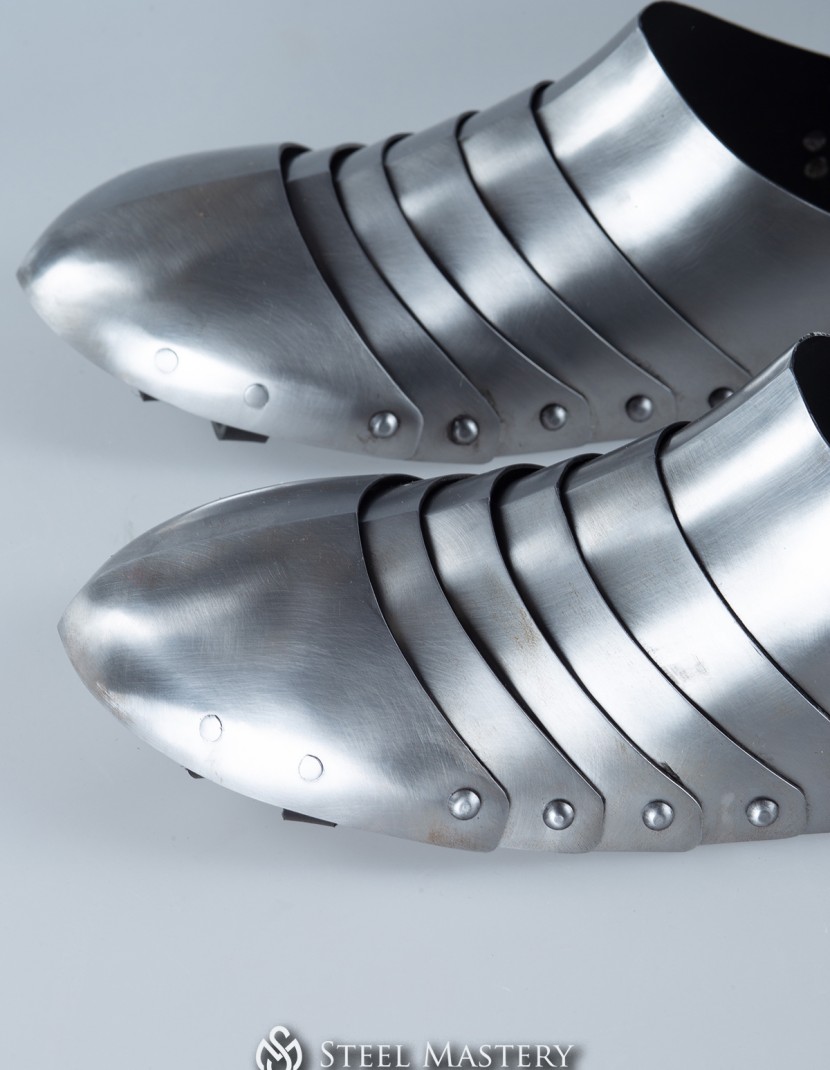 Milanese blunt toe sabatons, 1450-1485 years photo made by Steel-mastery.com