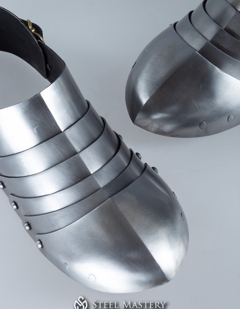Milanese blunt toe sabatons, 1450-1485 years photo made by Steel-mastery.com