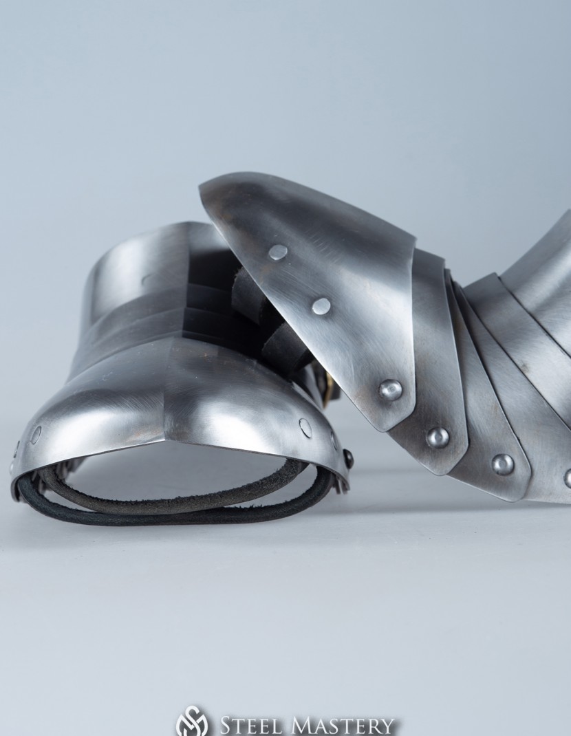 Milanese blunt toe sabatons, 1450-1485 years photo made by Steel-mastery.com