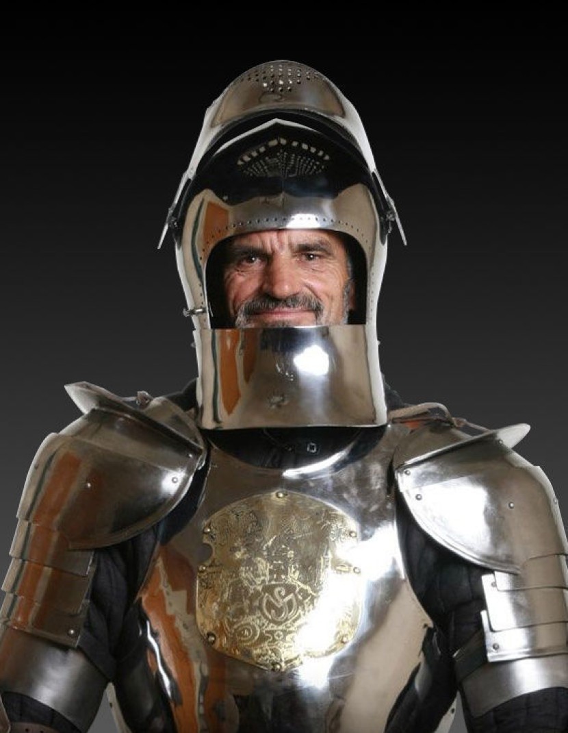 Plate shoulders bump stops in the Milan style photo made by Steel-mastery.com