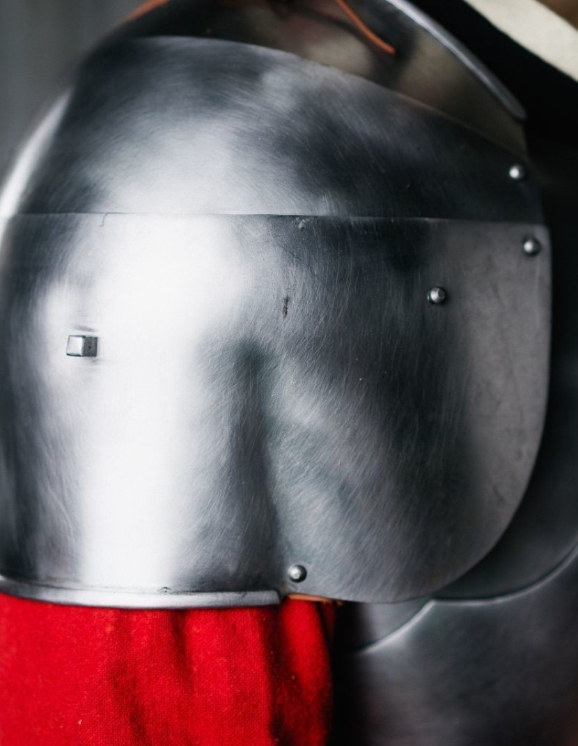 English pauldrons late 15th century photo made by Steel-mastery.com