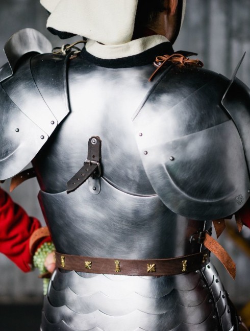 English pauldrons late 15th century