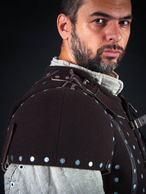 COVERED ROUND PAULDRONS