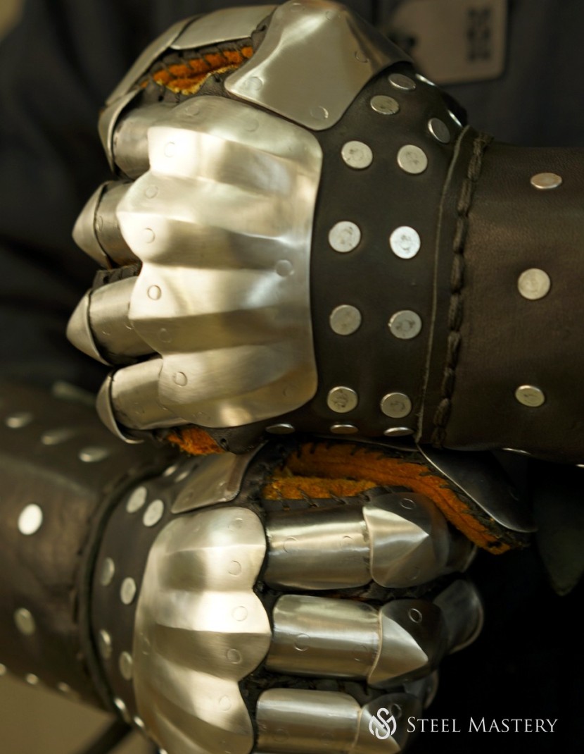 Visby brigandine gloves photo made by Steel-mastery.com