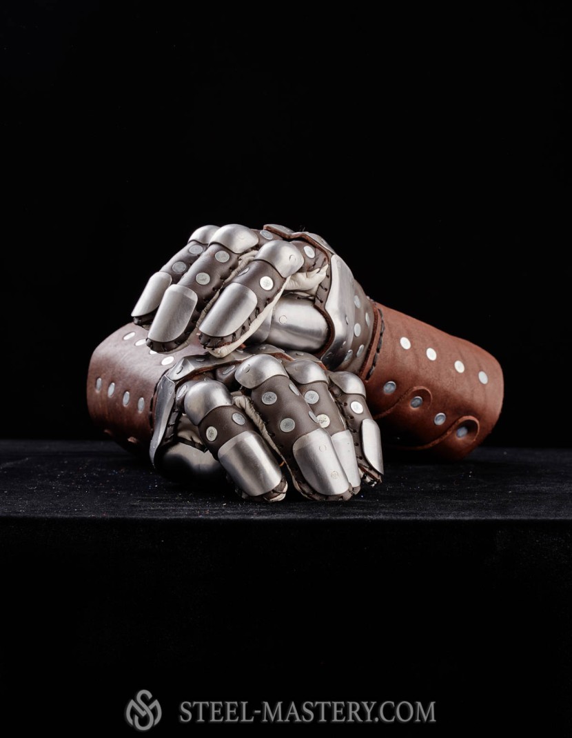 Visby brigandine gauntlets photo made by Steel-mastery.com