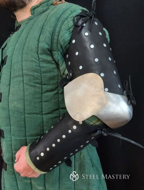 Brigandine arms of the XV century
