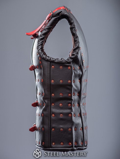 Large-plate brigandine