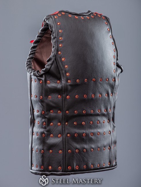 Large-plate brigandine