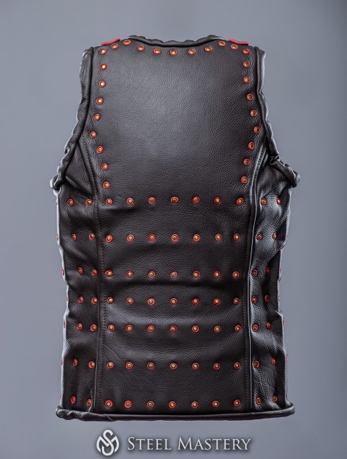 Large-plate brigandine