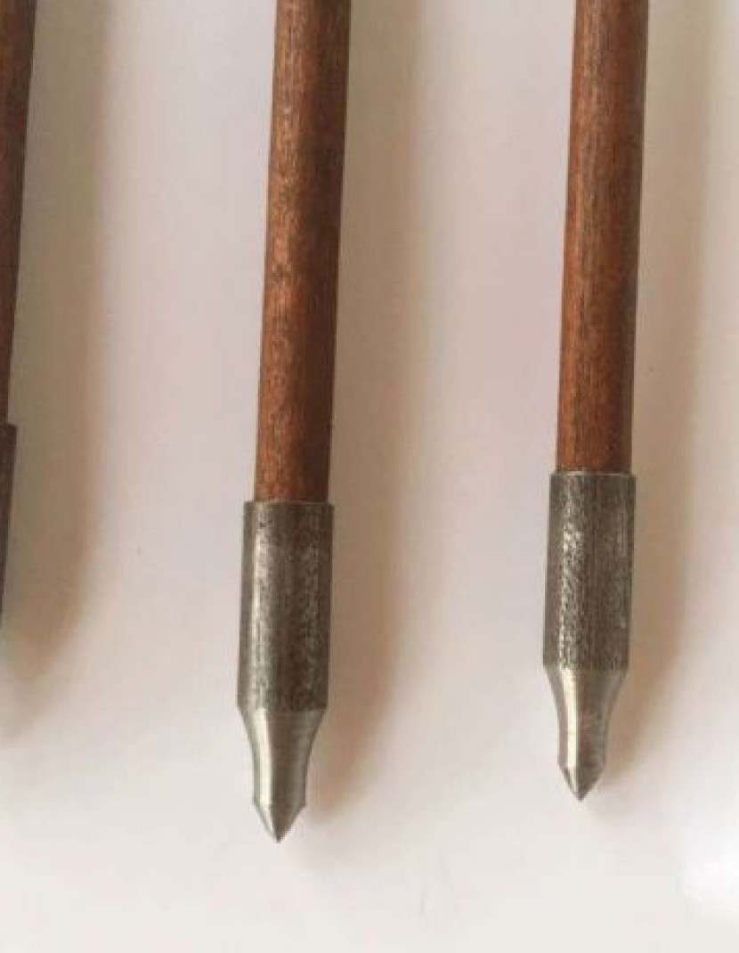 Arrow with painted turkey fletching, 8 mm photo made by Steel-mastery.com