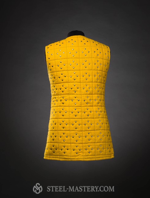 Fake brigandine – gambeson with rivets
