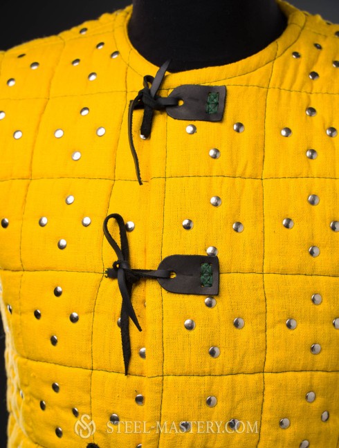 Fake brigandine – gambeson with rivets